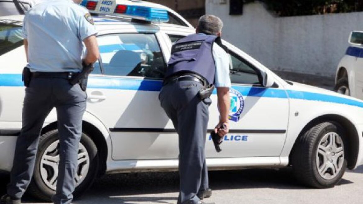 Ληστεία με πυροβολισμούς και έναν τραυματία σε κοσμηματοπωλείο στη Θεσσαλονίκη 