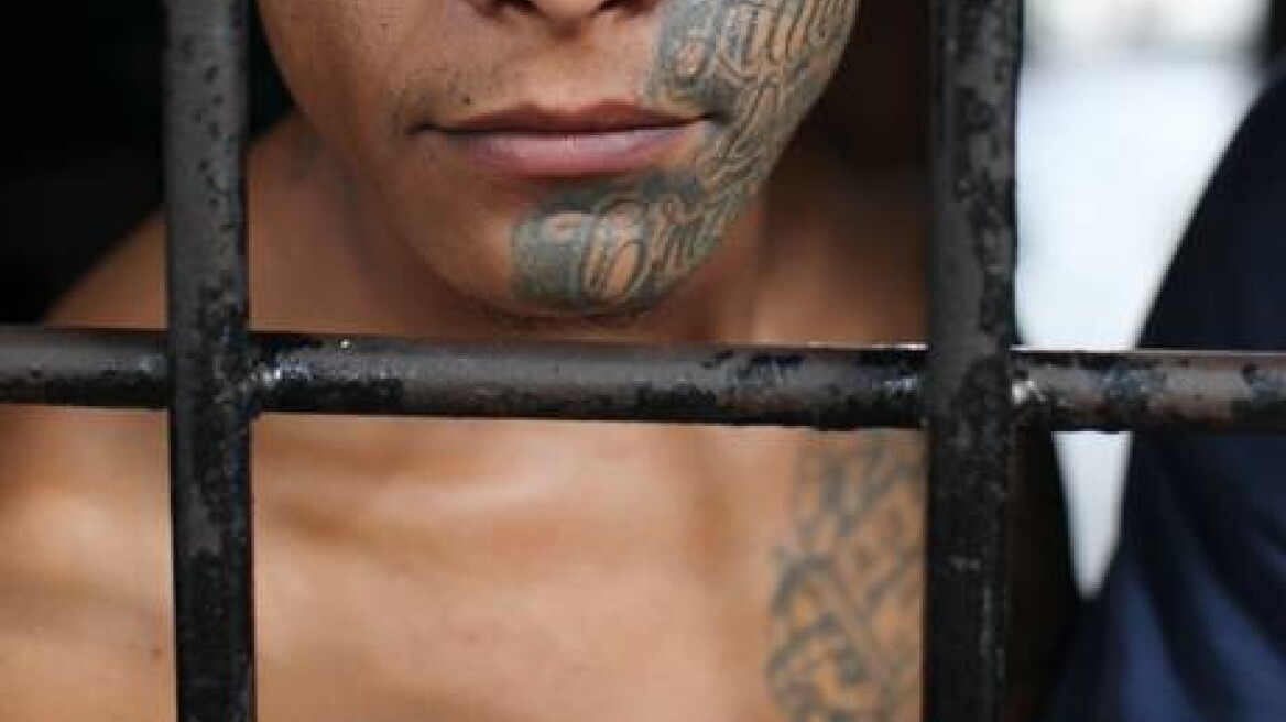 Enter the prison that even guards fear to go into (pics)