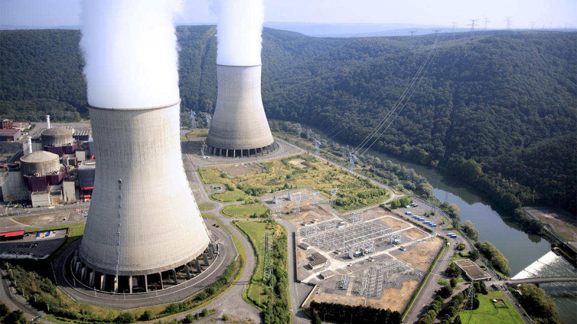 Η Γαλλία κλείνει τα πυρηνικά της εργοστάσια και επενδύει στις ανανεώσιμες πηγές