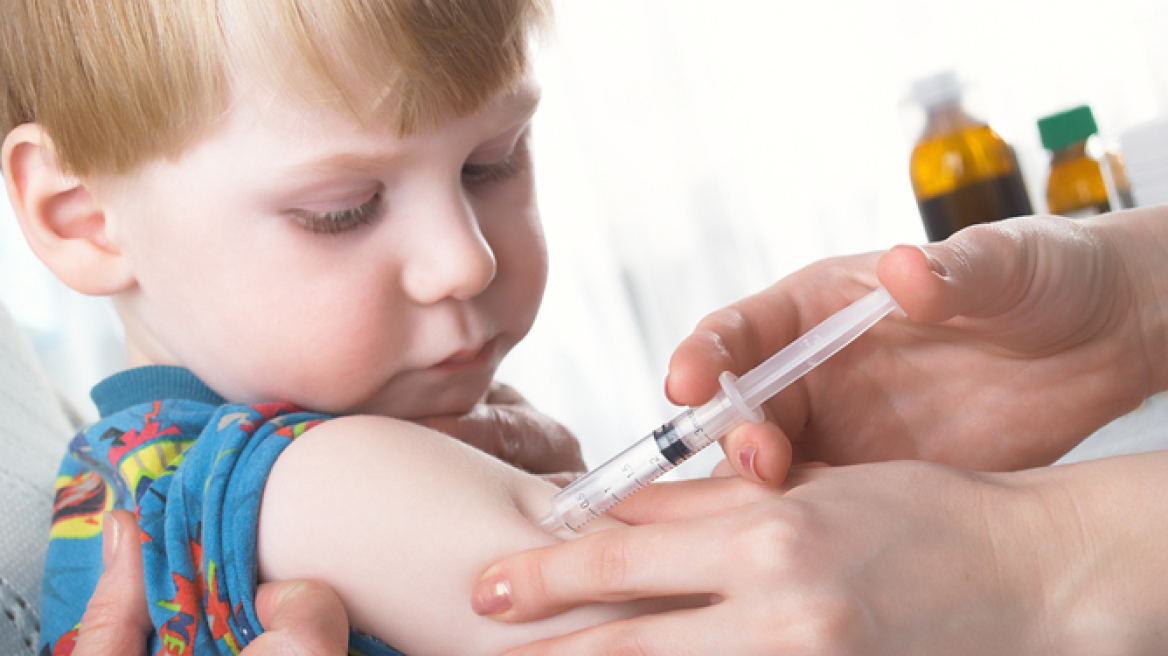 Warning! Greek crisis causes drop in child vaccinations, eliminated diseases set to return