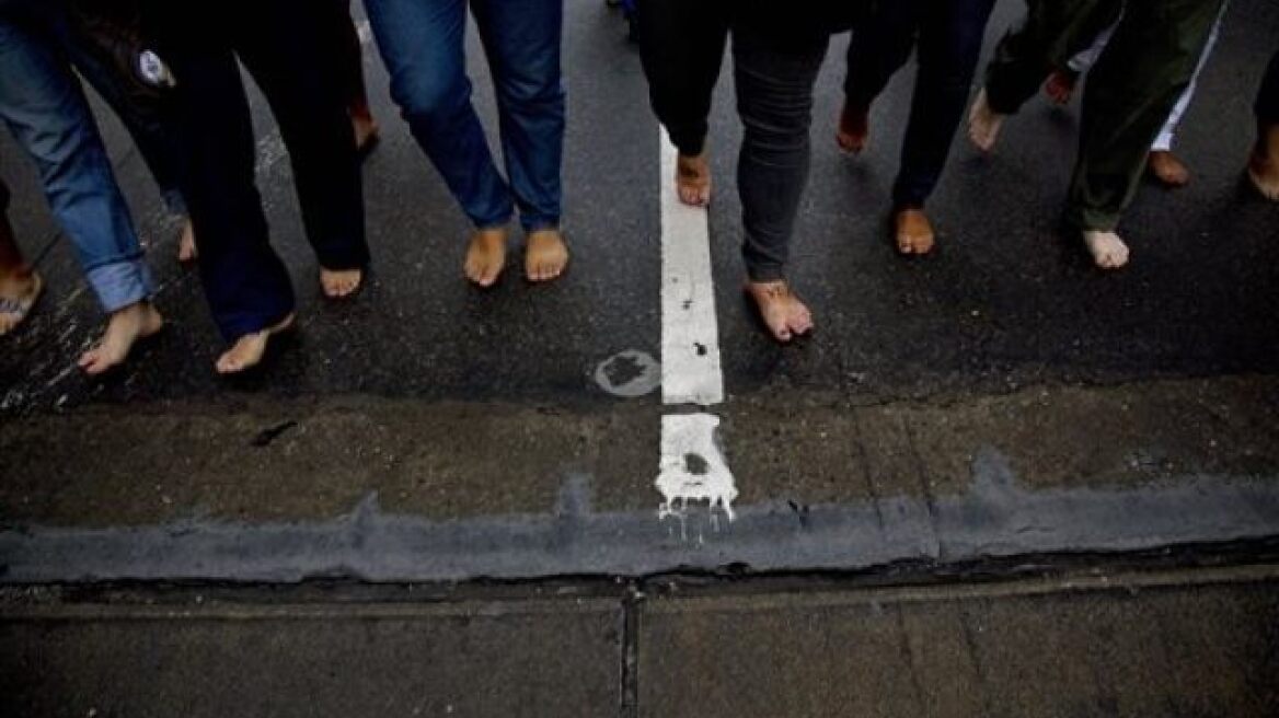 A barefoot march for refugees