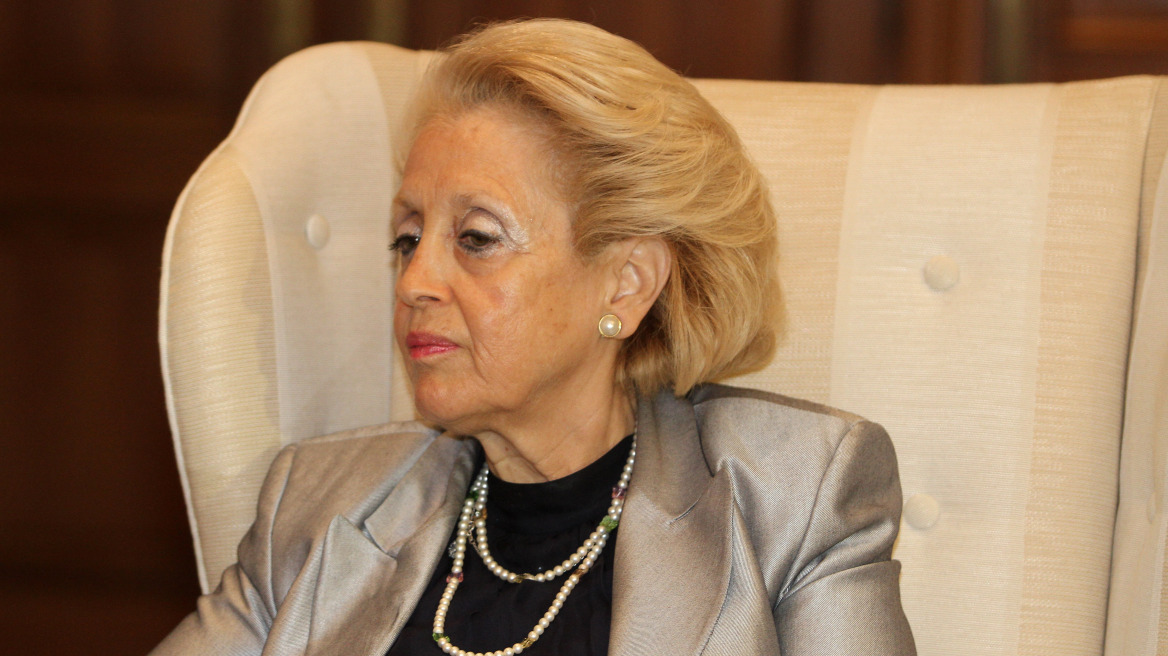 Στη Χίο και στους πρόσφυγες στη Λέσβο η υπηρεσιακή πρωθυπουργός