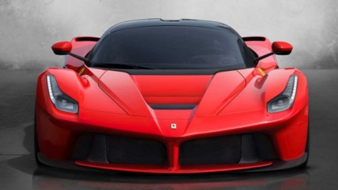 Ποιος διάσημος έχει ήδη 5 Ferrari και το "φωνάζει" σε Instagram και Twitter;