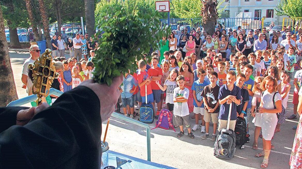 Seven months of SYRIZA govt leave (public) education system in shambles