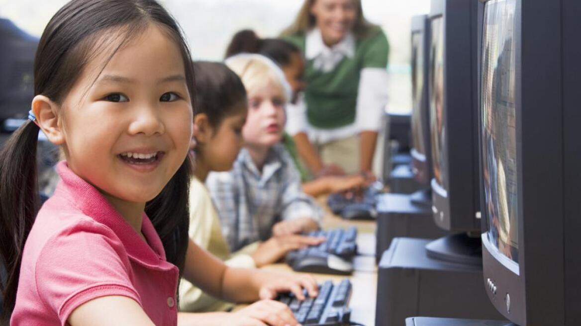 Computers don't improve student's results says OECD