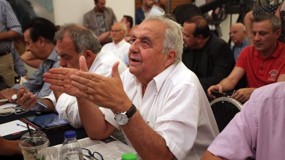 Embattled ex-minister presents… private contract to prove shares transfer