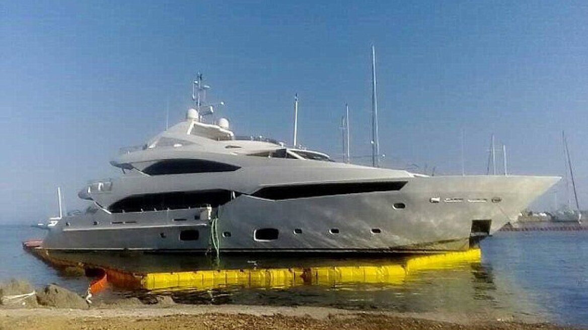 Luxury yacht Jalena runs aground off Corfu