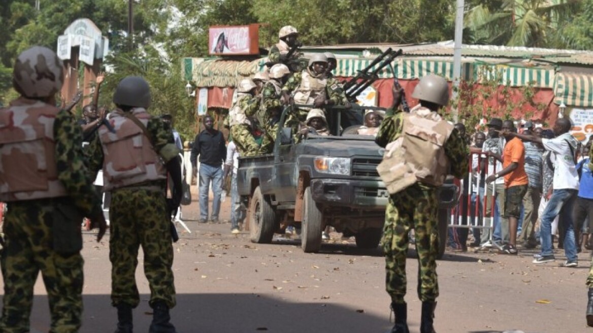 Φήμες για πραξικόπημα στην Μπουρκίνα Φάσο