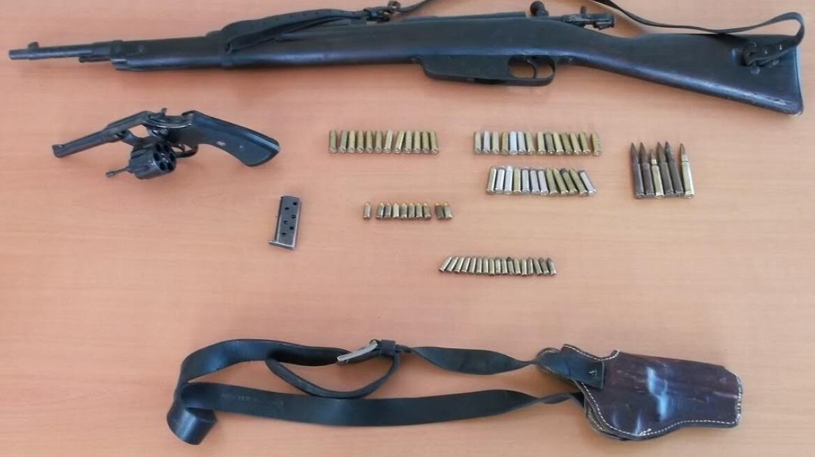 Παππούς με... οπλοστάσιο στην Κεφαλονιά!