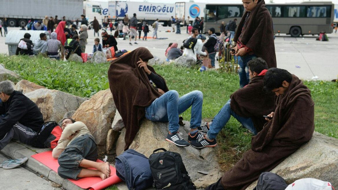Αυστρία: Θα περνούν τα σύνορα μόνο όσοι πρόσφυγες ζητήσουν άσυλο