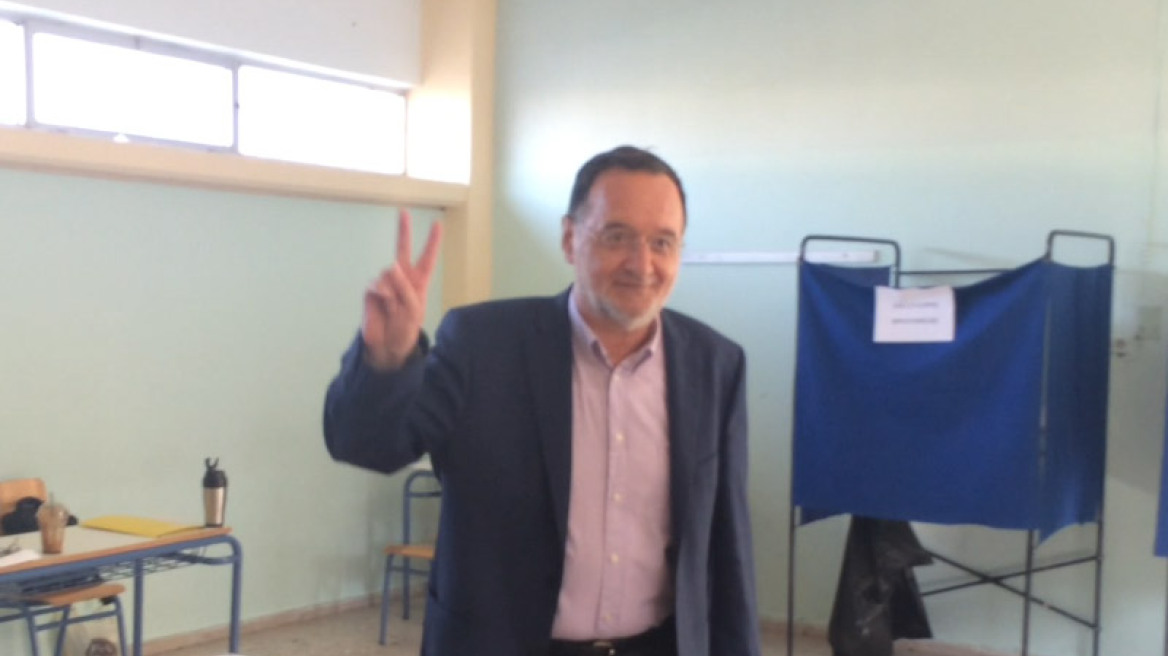 Λαφαζάνης: Όχι στην αποχή, τα μνημόνια και τη λιτότητα 