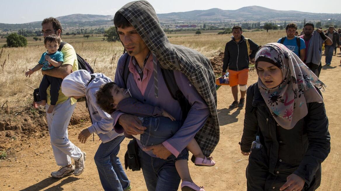 Καβάλα: Εντόπισαν φορτηγό με 122 πρόσφυγες από τη Συρία