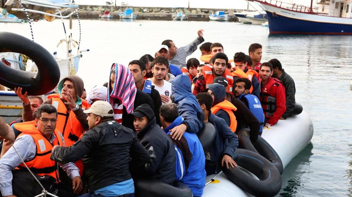 Πάνω από 100.000 πρόσφυγες και μετανάστες ήρθαν τον Αύγουστο στην Ελλάδα