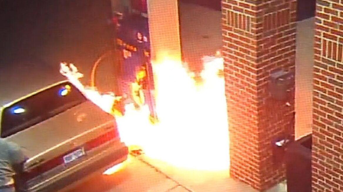 Man sets petrol station ablaze trying to kill a spider! (pics+vid)