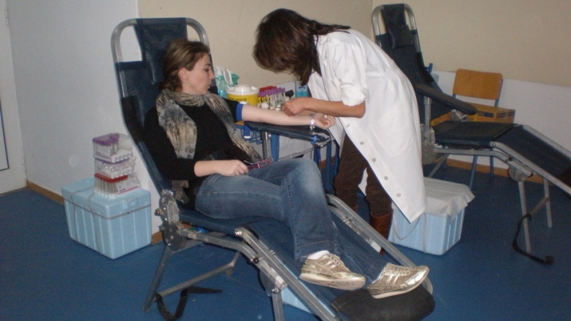 «Αιμορραγεί» ακατάσχετα το σύστημα αιμοδοσίας στη χώρα