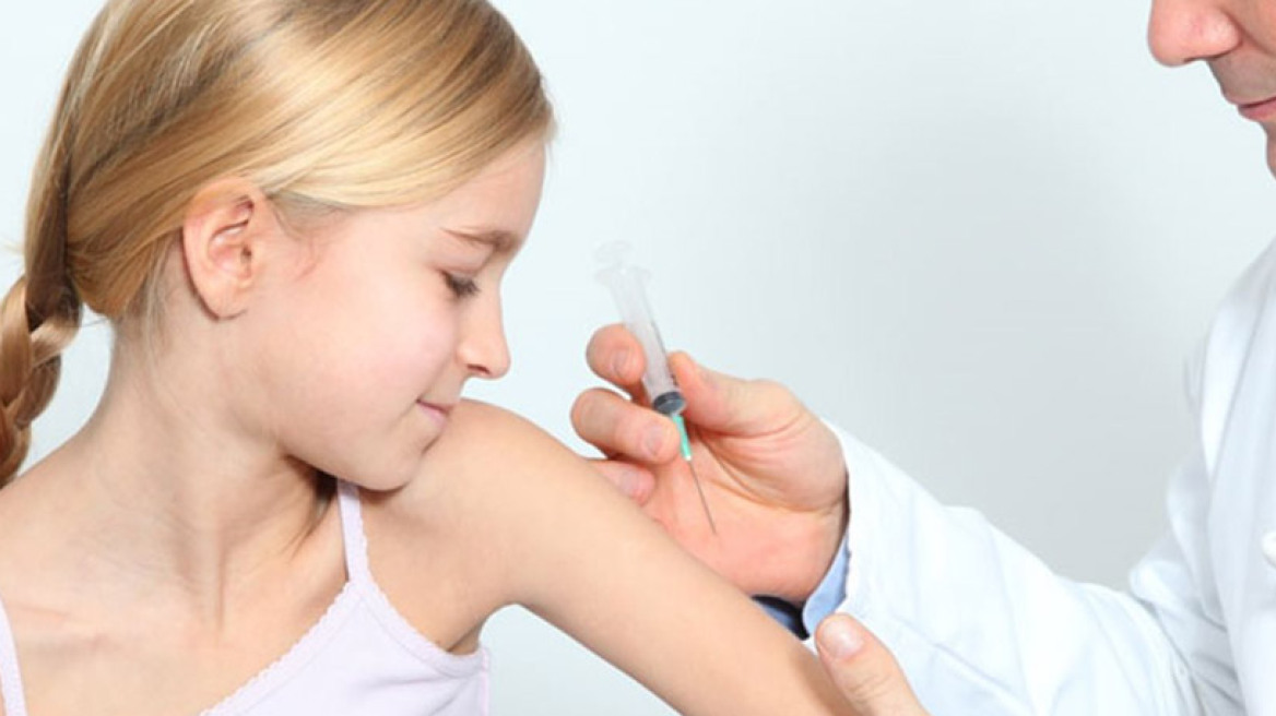 Την παρέμβαση του υπουργείου Υγείας ζητούν οι φαρμακοποιοί για την έλλειψη των παιδικών εμβολίων