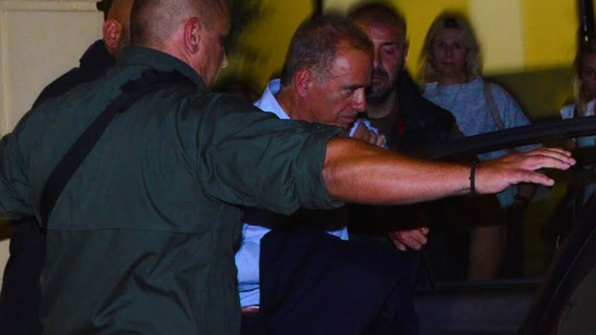 Greek businessman T. Liakounakos at Korydallos prison for alleged bribe-taking