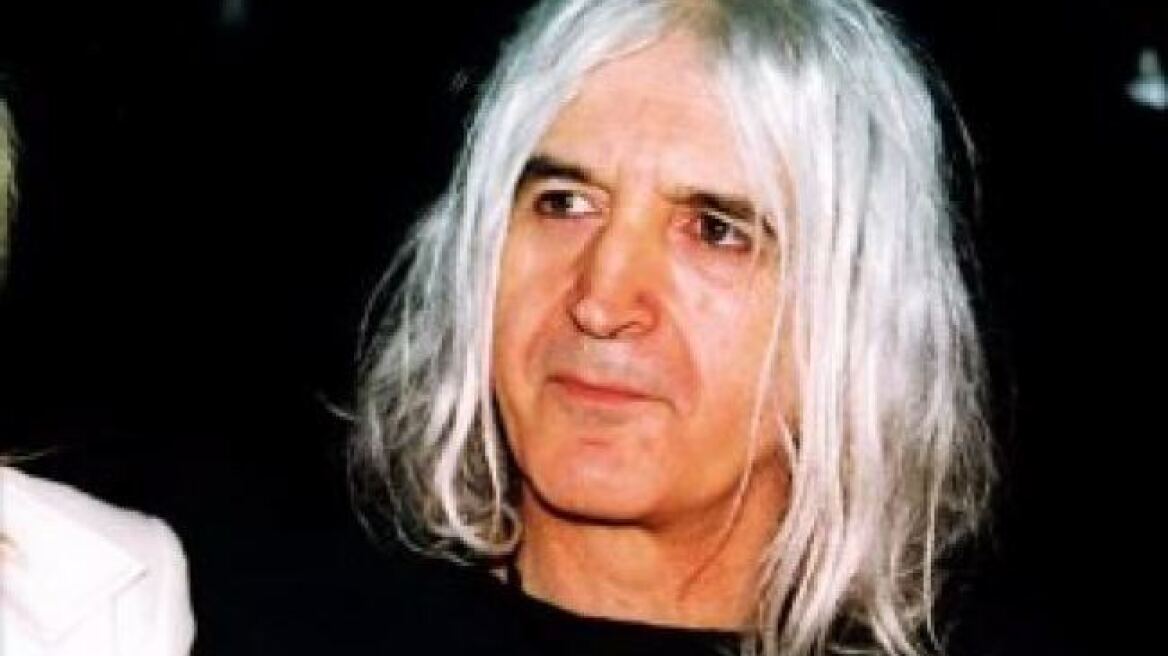 Ο Νίκος Καρβέλας προκαλεί και πάλι: «Ο γάμος γ@μ@@τ@ι» 