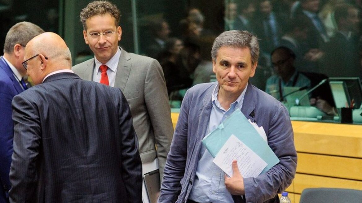 Eurogroup meeting: Greece should implement the program