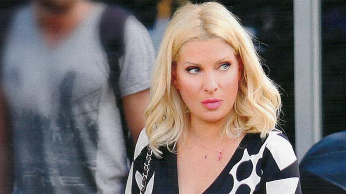 Ελένη Μενεγάκη: Το σέξι φόρεμά της τράβηξε όλα τα βλέμματα 