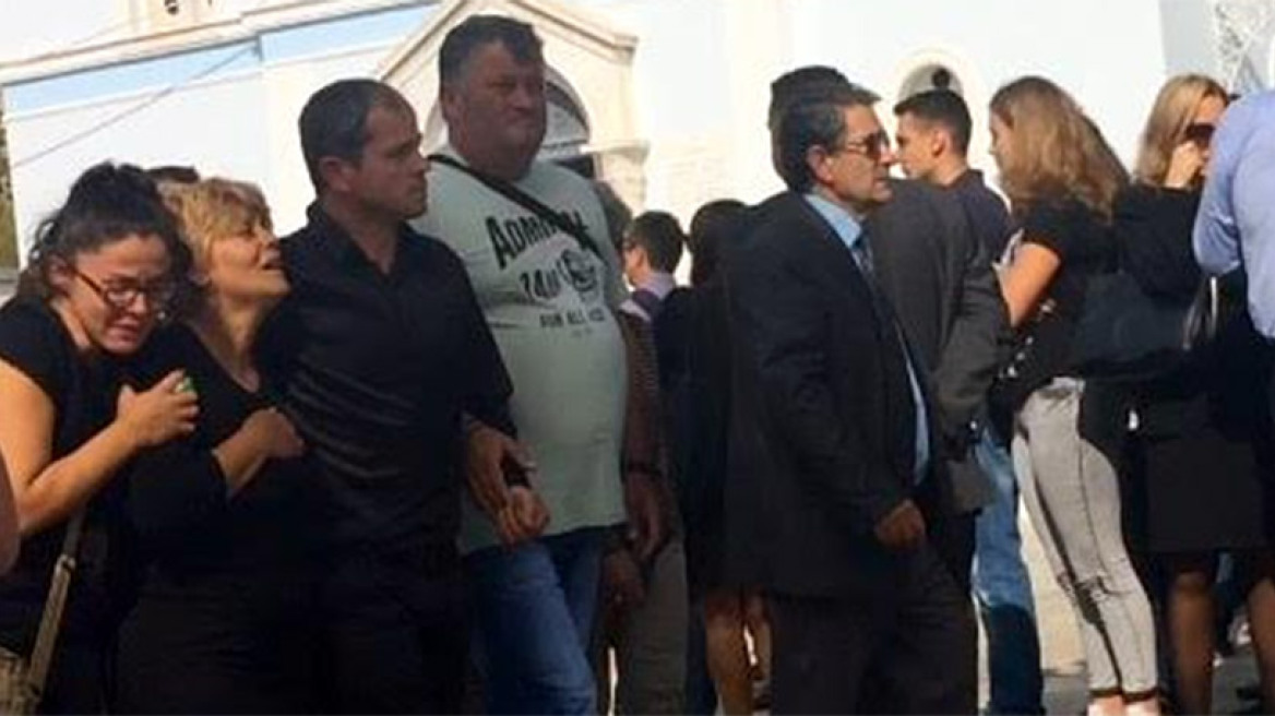 Το τελευταίο «αντίο» στην 21χρονη Μαρία - Το γιατί της τραγικής μάνας