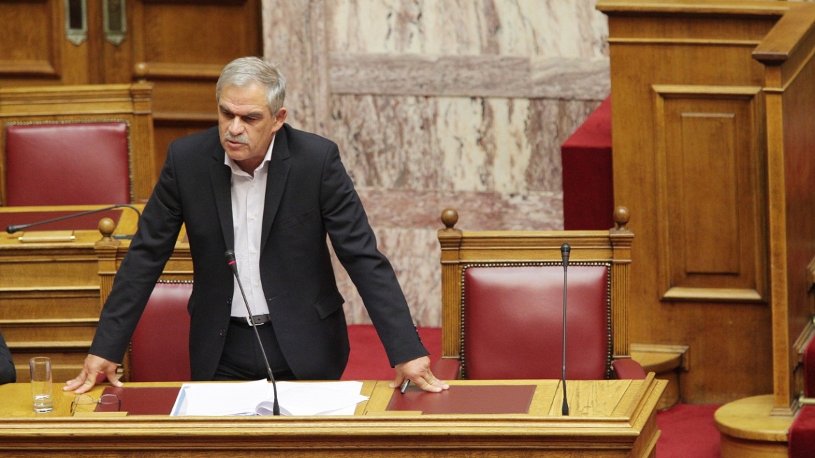 Τόσκας: Πάνω από 2.700 αστυνομικοί φυλάσσουν πολιτικά και μη πρόσωπα