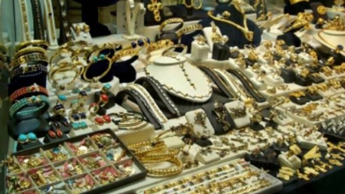 Κινηματογραφική διάρρηξη κοσμηματοπωλείου στη Δράμα