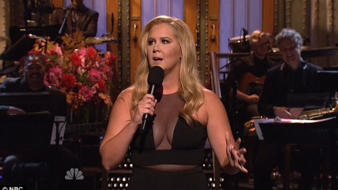 Η κωμικός Amy Schumer αποκάλεσε τις Kardashians «πλαστικές» 