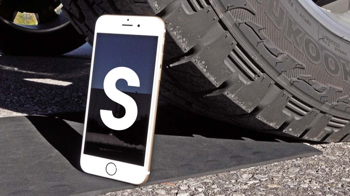 Δείτε τι έπαθε το νέο iPhone 6S όταν το πάτησε Ford F-150 (video)