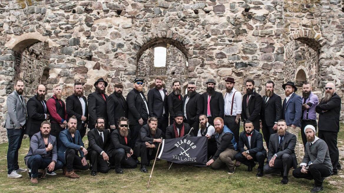 Bearded hipsters mistaken for IS terrorists