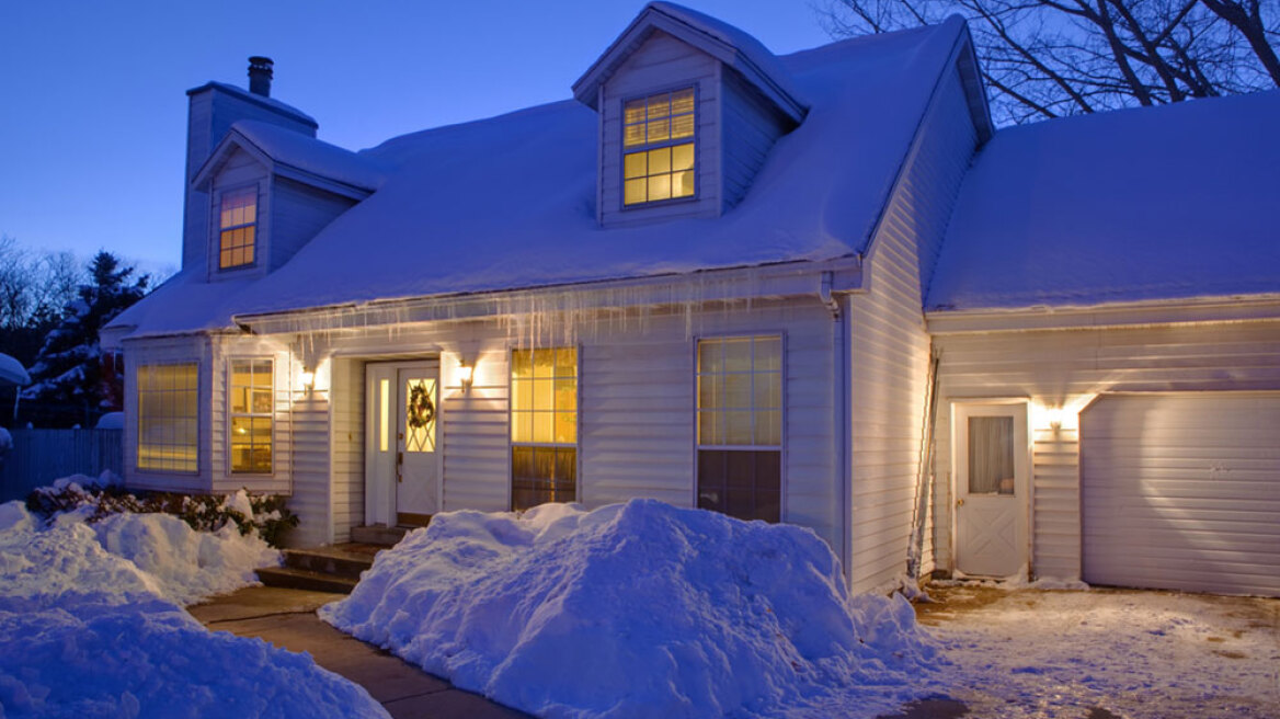 Cheaper heating oil for Greeks this winter