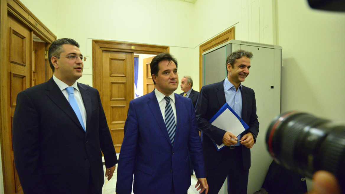 «Χαμηλώνουν» οι τόνοι στη Νέα Δημοκρατία