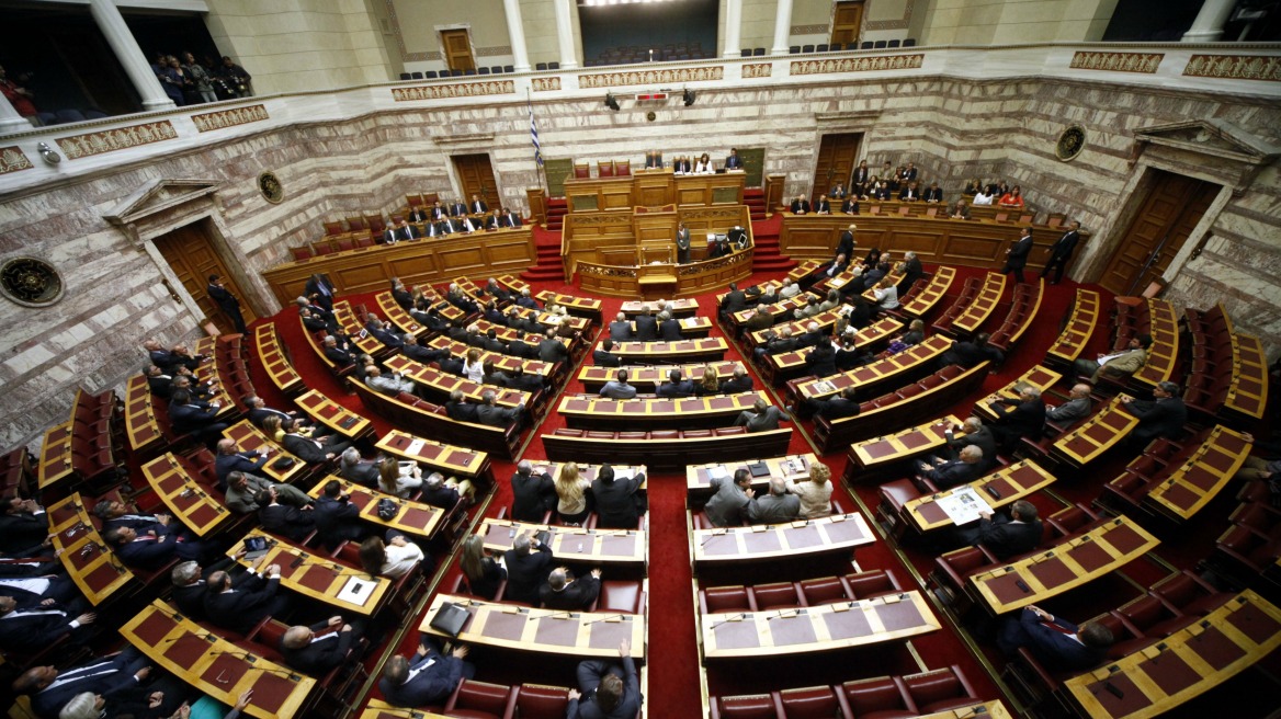 «Πέρασε» από τις Επιτροπές της Βουλής το πολυνομοσχέδιο 