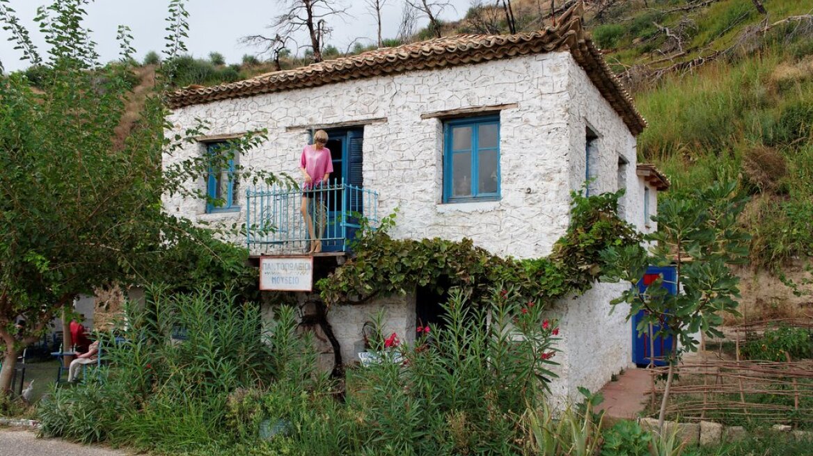 Tibulis, the Greek ghost town that's actually a giant... dollhouse (haunting pics)