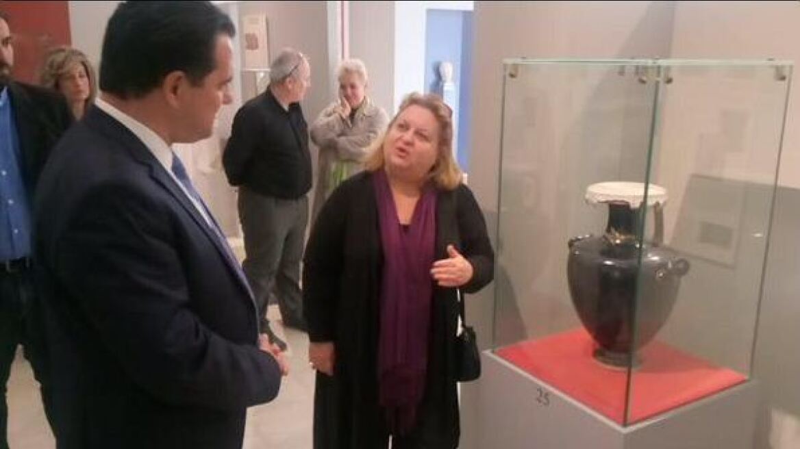 Στην Αμφίπολη με την Περιστέρη ο Άδωνις Γεωργιάδης