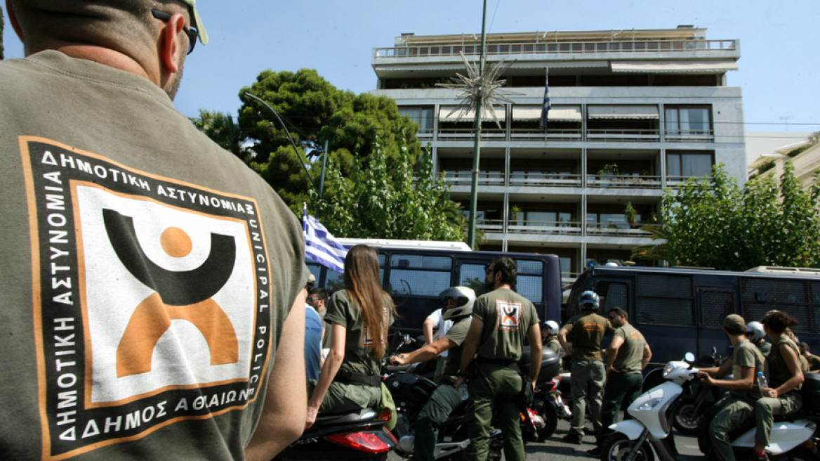 Athens Municipal Police back on duty