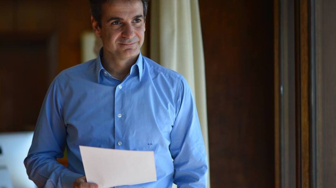 Κυρ. Μητσοτάκης: Συγκεντρώνει υπογραφές εναντίον της νέας εισφοράς στους ελεύθερους επαγγελματίες