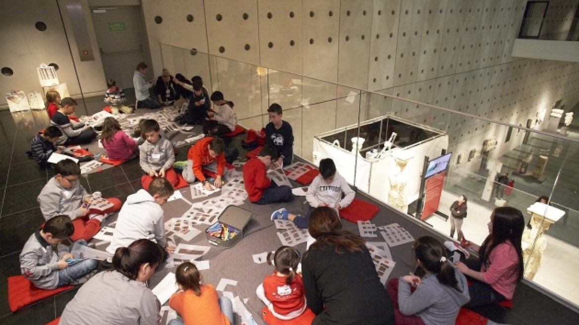 Acropolis Museum dedicates October 28 to children