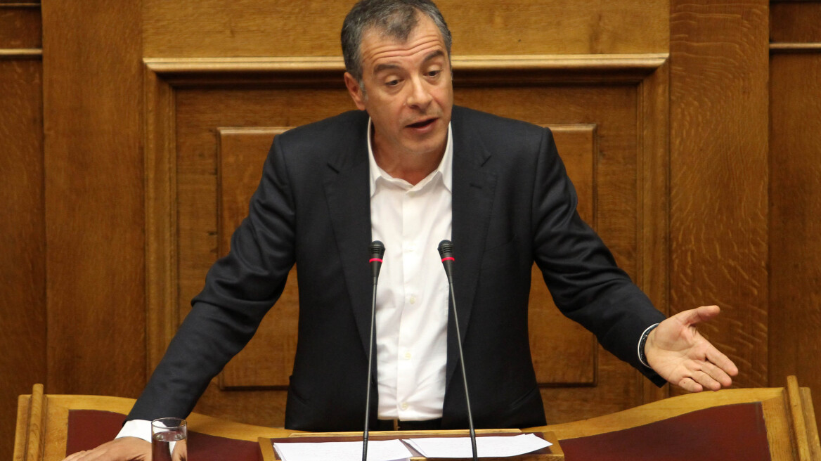 Σταύρος Θεοδωράκης: Η κυβέρνηση είναι η ντάμα της διαπλοκής