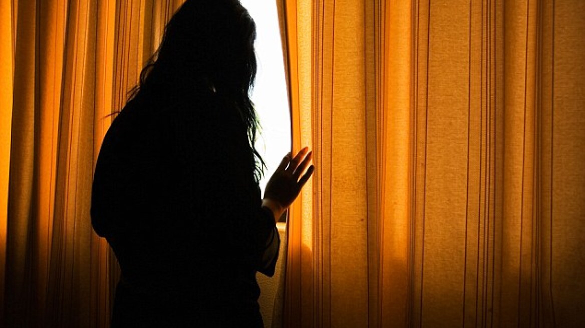 Σαουδική Αραβία: Χώρισε την γυναίκα του επειδή έπεσαν οι κουρτίνες!