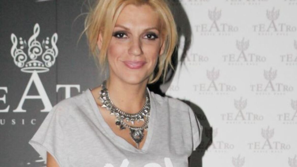 Σάσα Σταμάτη: «Η Ελένη Μενεγάκη δεν ''το έχει'' με το ντύσιμο»