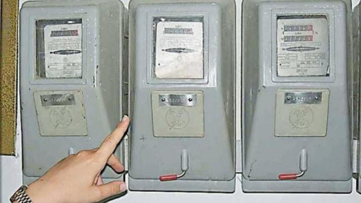 ΔΕΗ: Ξεκινά το χειμερινό ωράριο για το νυχτερινό ρεύμα  