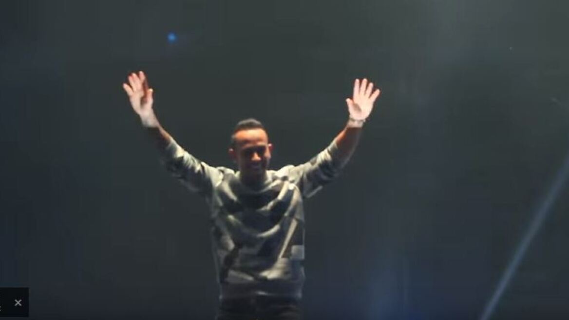 Βίντεο: Δείτε τον Λιούις Χάμιλτον να παίζει... κατς στο Μεξικό