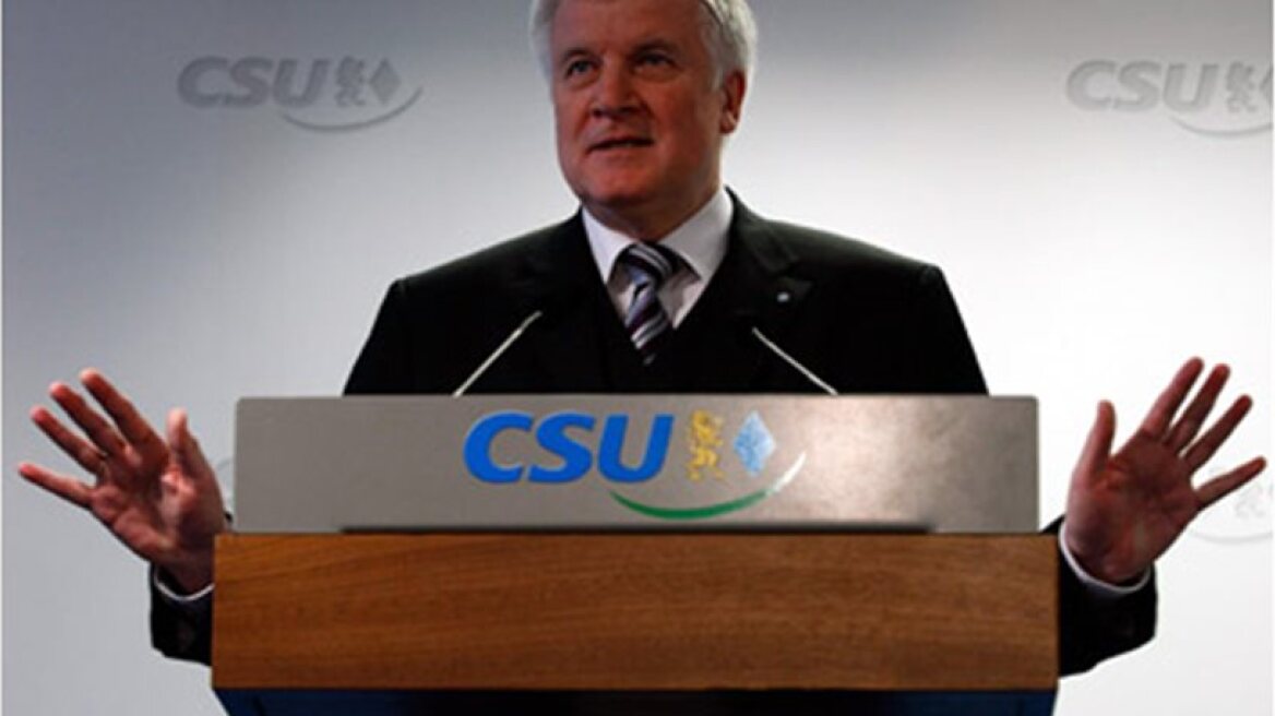 Σημαντικοί «τριγμοί» στην κυβέρνηση Μέρκελ με αφορμή το προσφυγικό