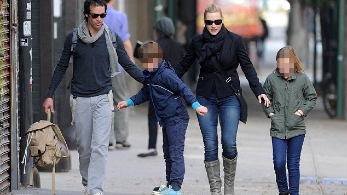 Κέιτ Γουίνσλετ: Συμβουλεύει τους γονείς να πάρουν από τα χέρια των παιδιών τους τα iPads