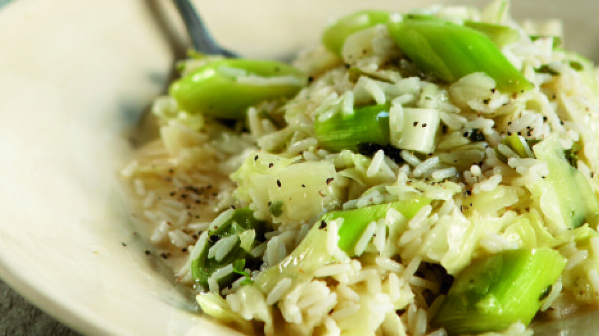 Cabbage with rice and leeks