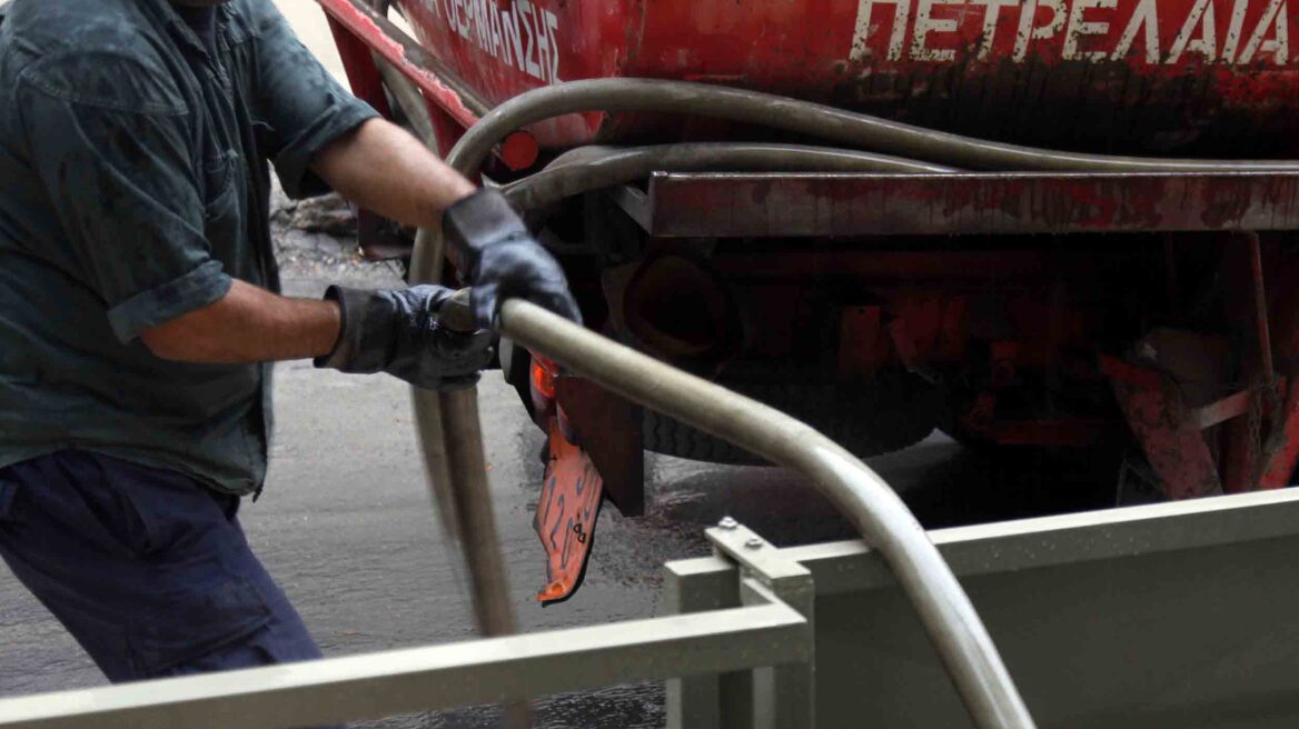 Τα εισοδηματικά κριτήρια «κόβουν» 400.000 από το επίδομα θέρμανσης