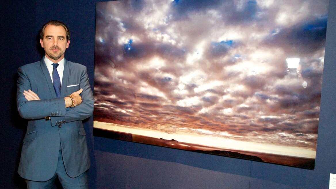 Greece's ex-prince Nikolaos shows an arty flair (pics)