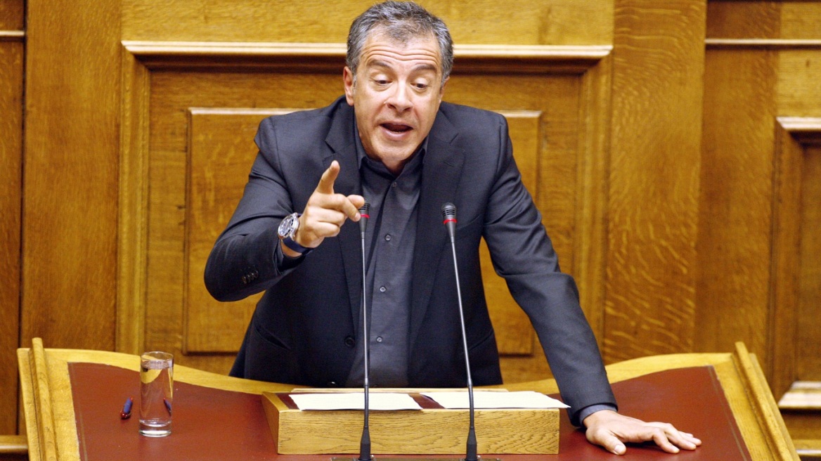 Η πρώτη «έκρηξη» του Σταύρου Θεοδωράκη στην Βουλή