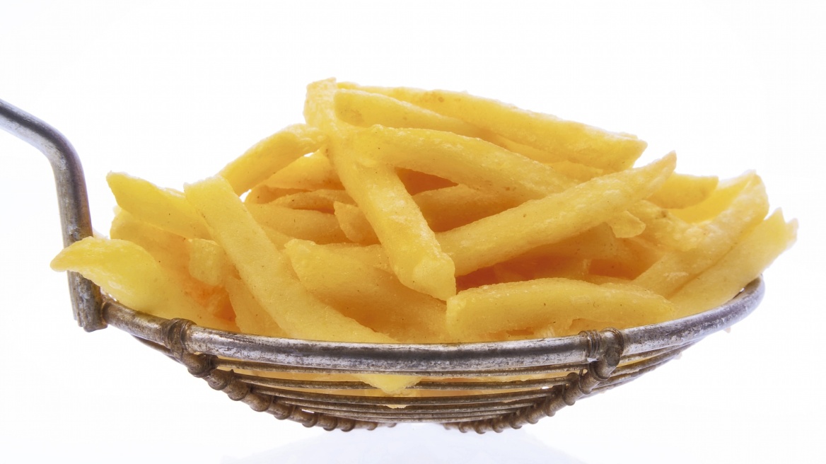 Guardian: Πώς τρώνε τις τηγανητές πατάτες σε όλο τον κόσμο;